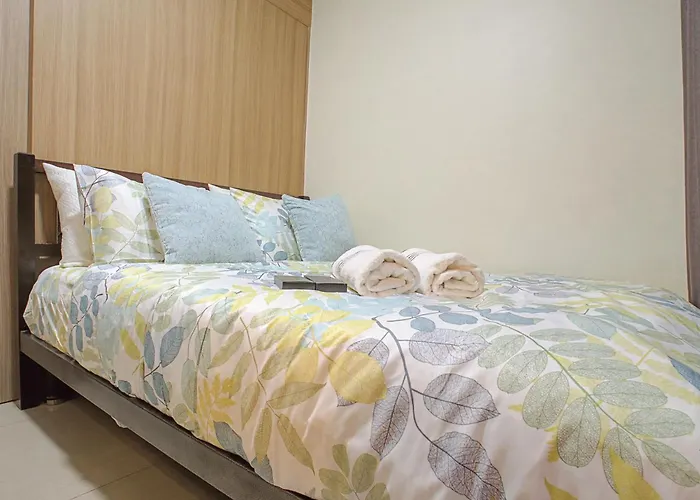 Cozy 1br Balcony With Pool View Free Parking Manila