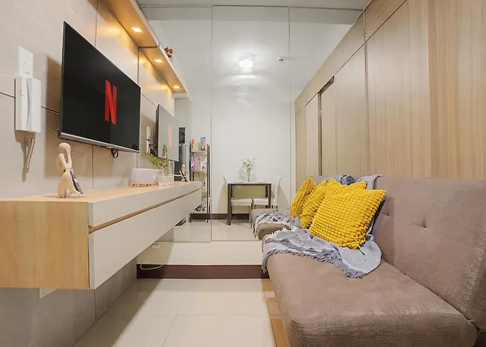 Cozy 1br Balcony With Pool View Free Parking Manila