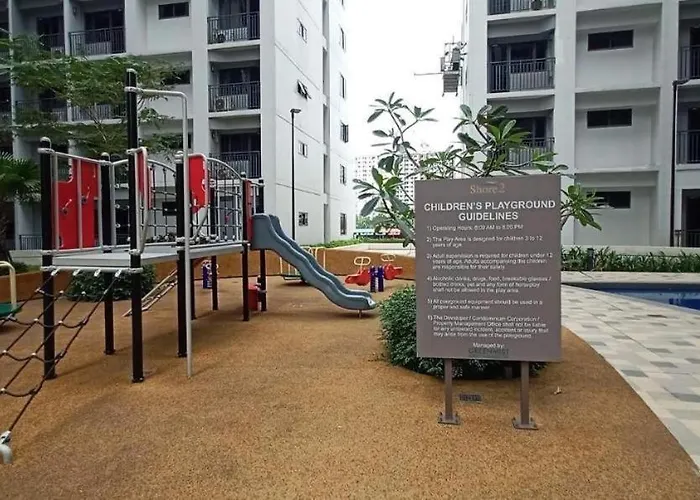 Cozy 1br Balcony With Pool View Free Parking Manila