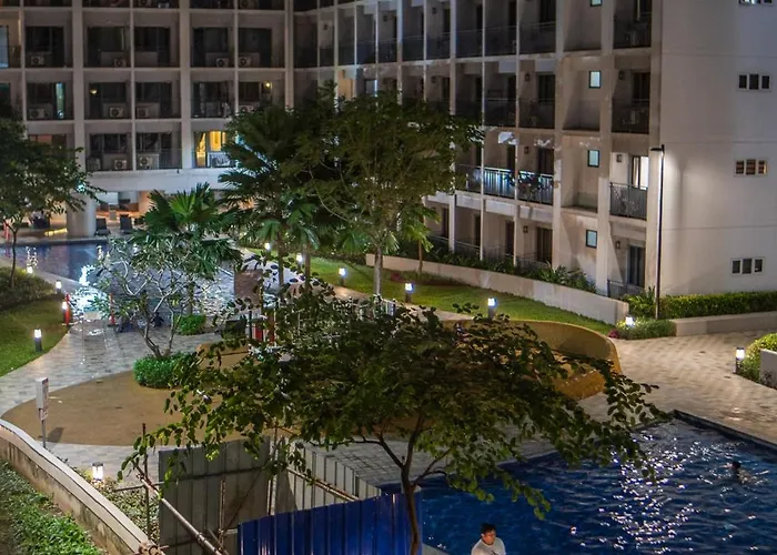 Hotel Cozy 1br Balcony With Pool View Free Parking Manila